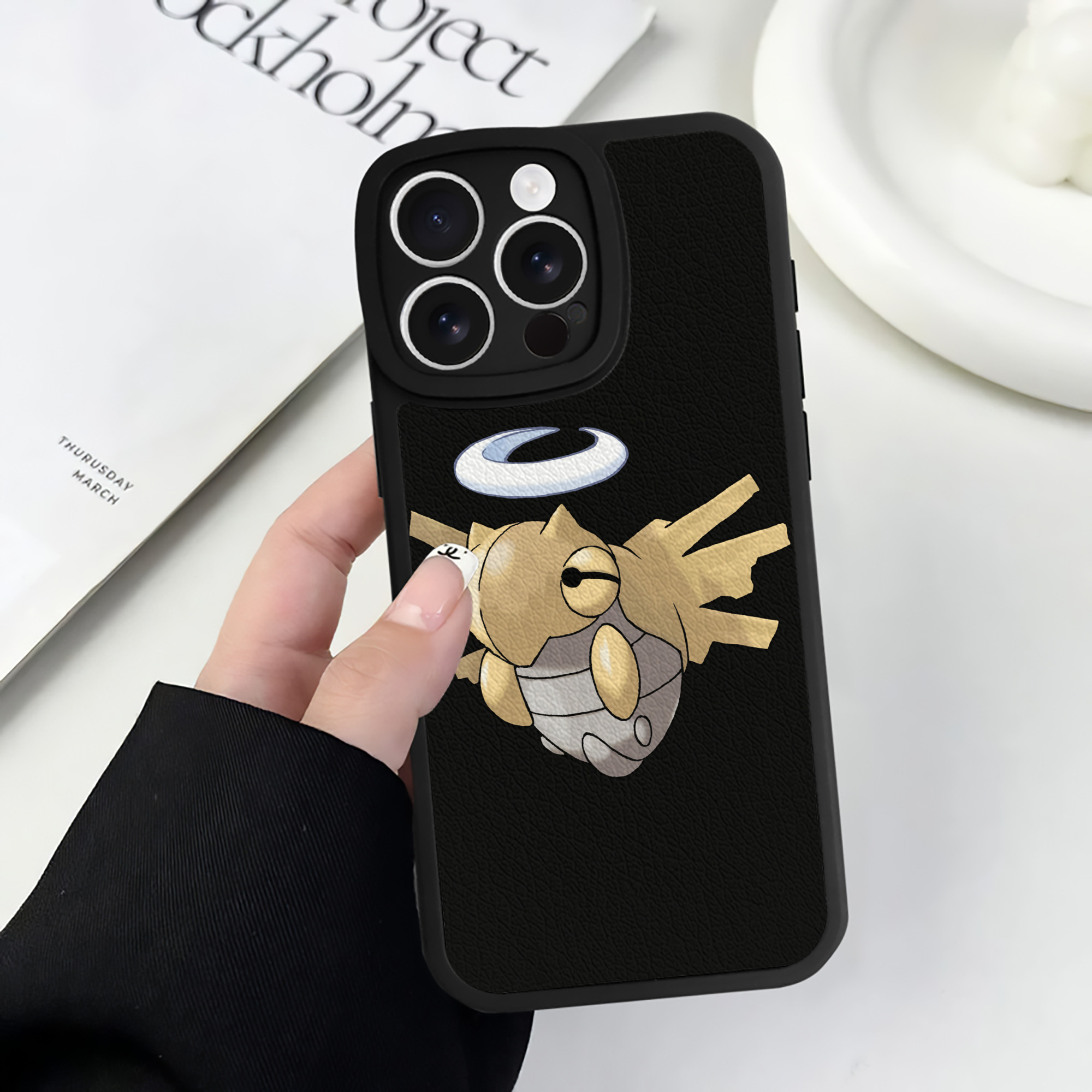 （画像用） ポケットモンスター Pokémon 【iPhone 16シリーズ対応】シリコンスマホケース（レザー調） 材質：シリコン